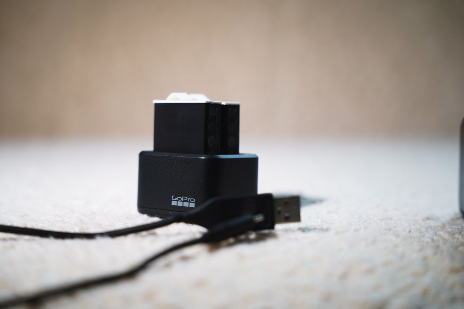GoPro Hero 9 Black + 2 baterii Enduro + încărcător dual