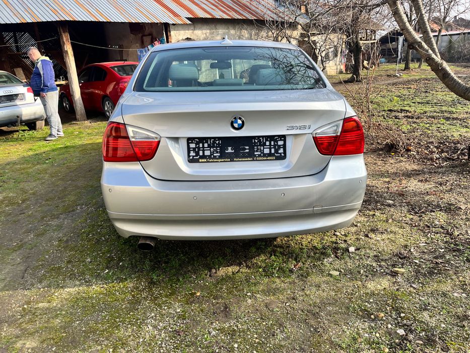 Vând BMW E90 318i