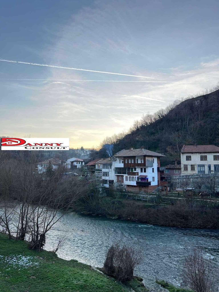 Продава се Етаж от къща в Велико Търново, Акация - 150 кв.м за 1534 €/кв.м - Снимка #16