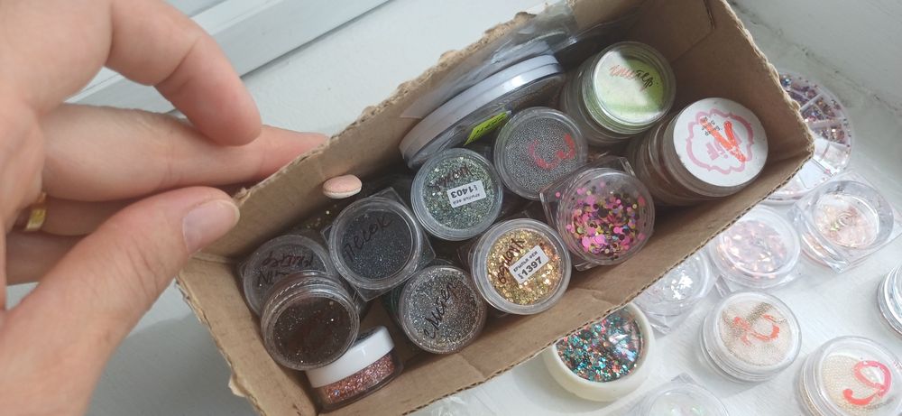 Продам для мастера маникюра