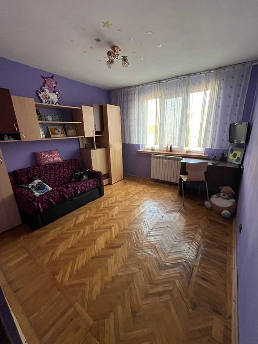 Vând apartament 2 camere, Str. Crișan