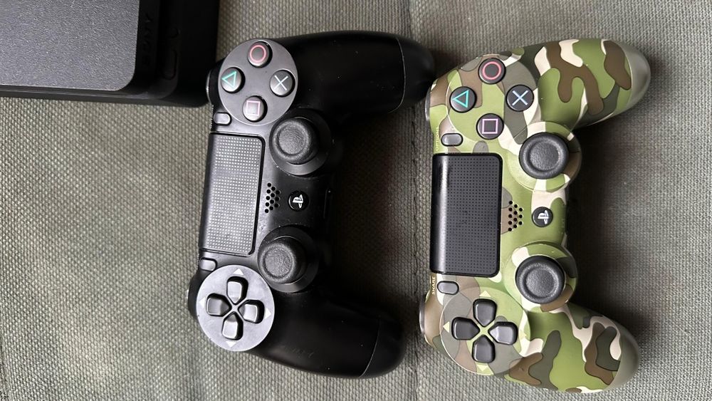 Ps4 slim 1tb primul proprietar