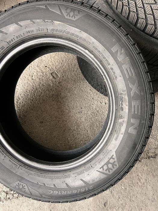 2 anvelope iarna 215/65/16 c , nexen , dot 2022 , 7.5 mm