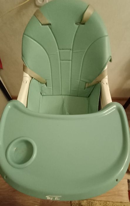 Детский стульчик для кормления