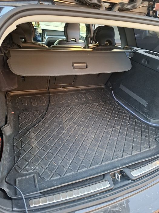 Vând Volvo V60 2019