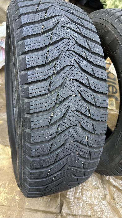 Kumho 235/65/17 липучка 2шт