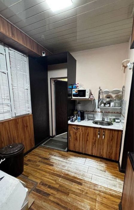 Qoratoshda 2 lniya 100m2 mebel texnikalari bilan arendaga beriladi