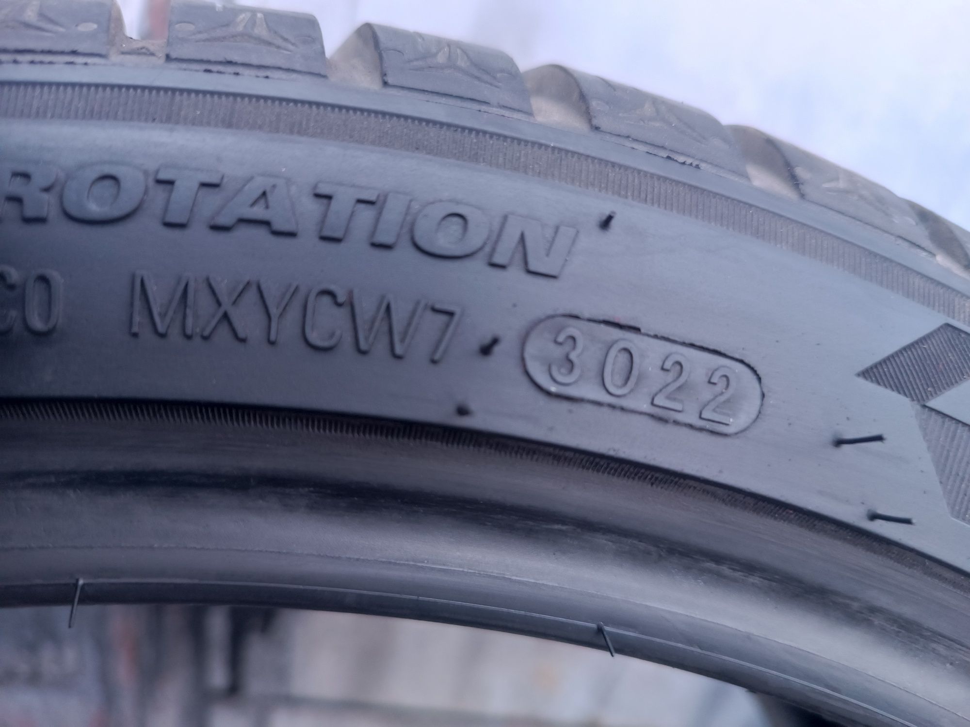 225/40/18 Kumho Дот 3022