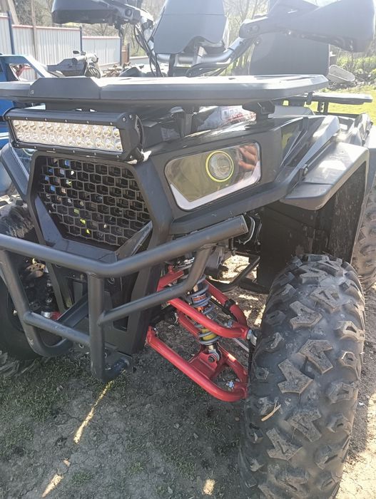 Vând sau schimb atv