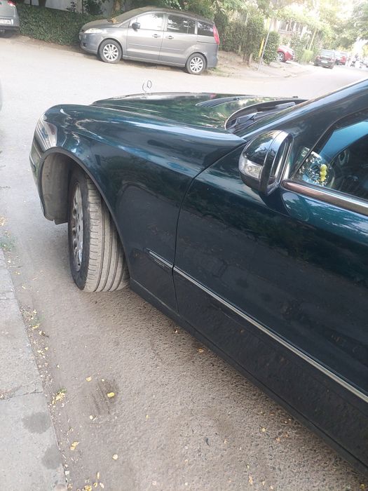 Mercedes w211 an 2003