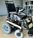 Carut electric pentru persoane cu dizabilități sau handicap