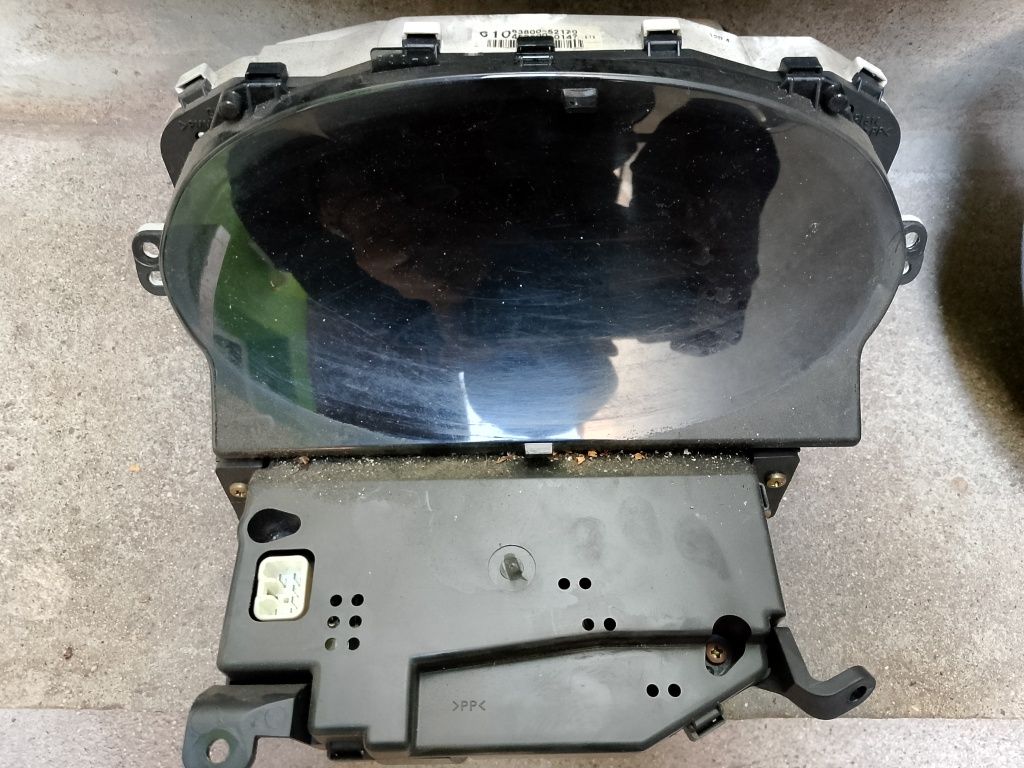 Части за Toyota Yaris 2001