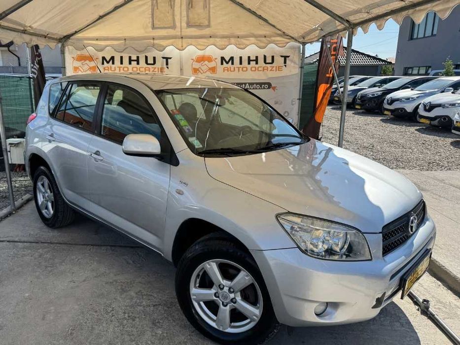 Toyota Rav 4 | 2.2 Diesel (150 CP) | Garantie | Posibilitate Rate