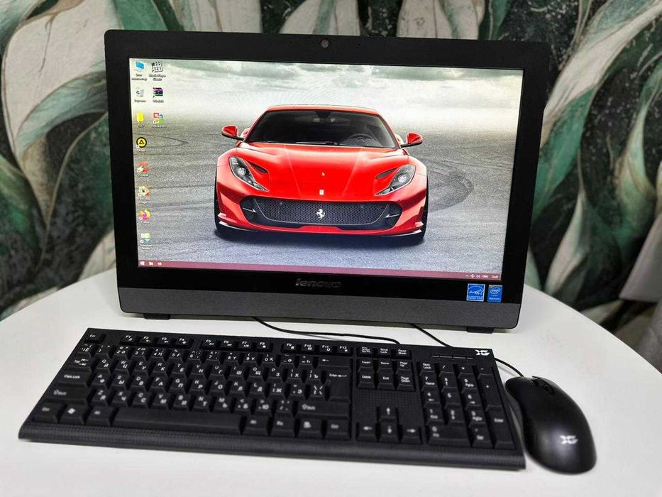 Хороший 4-х ядерный 2,7 GHz компьютер моноблок Lenovo полный комплект