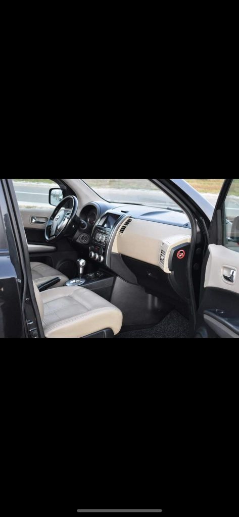 Vând Nissan X-trail