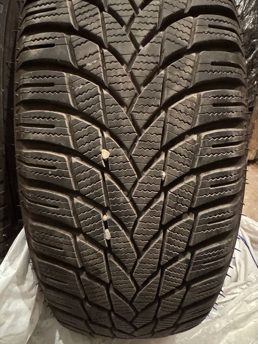 Зимни Lassa и Всесезонни Toyo като нови с фактури 195 / 65 / 15