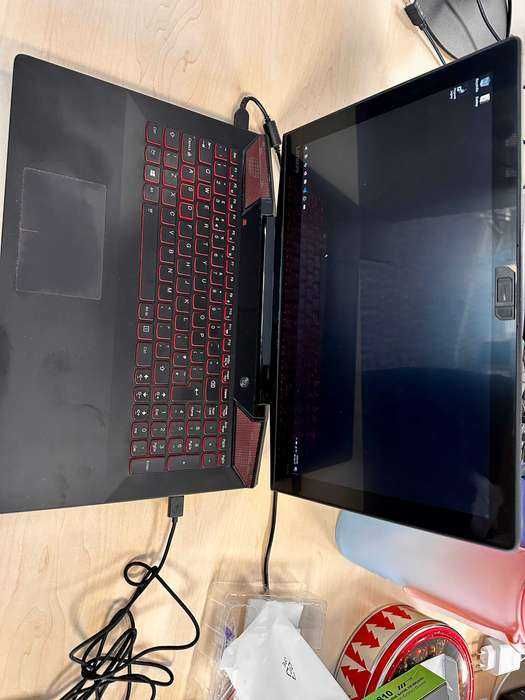 Laptop gaming Lenovo Y700-15ISK - i7 x8- 16 GB RAM, GPU 4GB, SSD + HDD