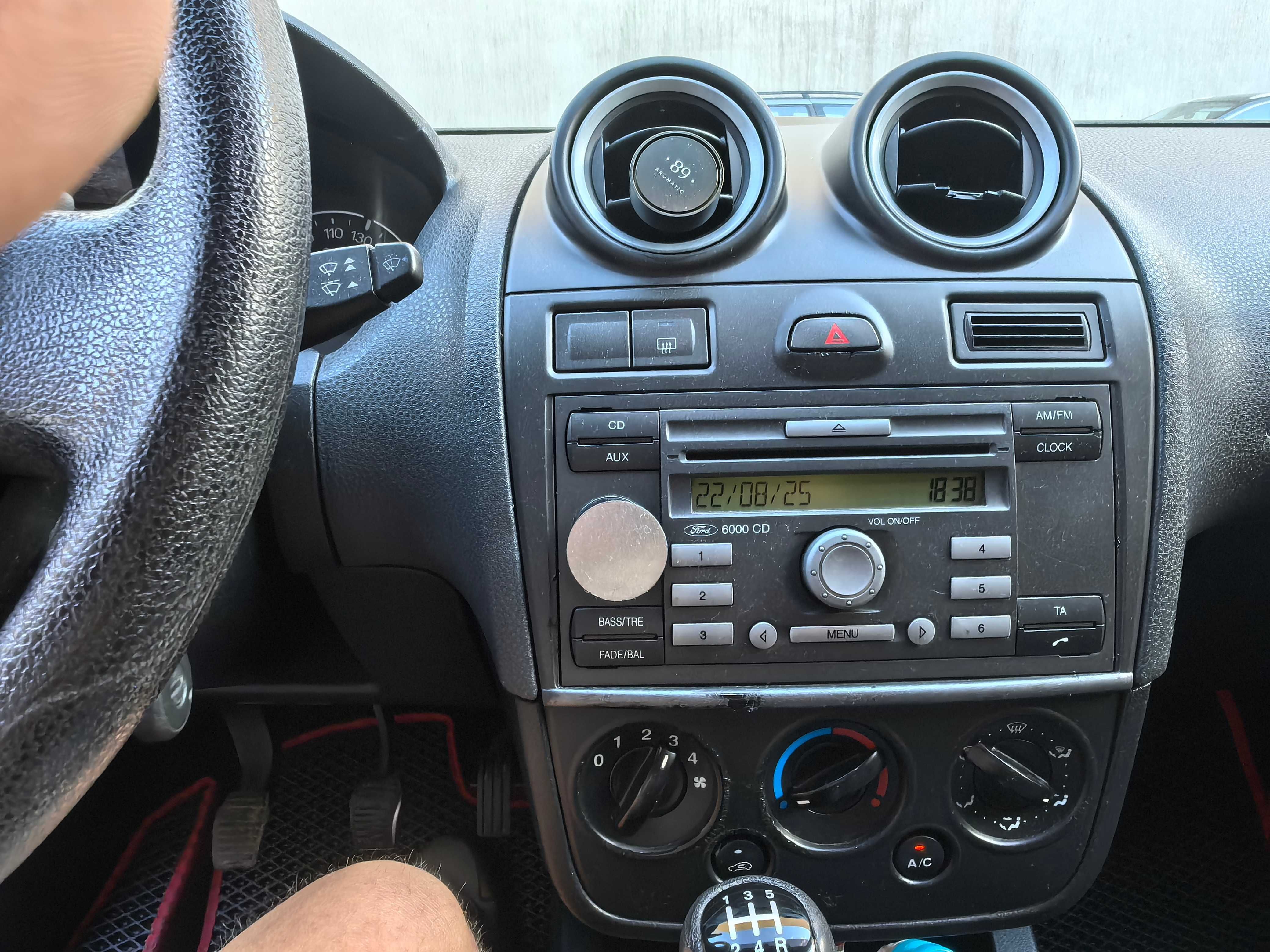 Форд Фиеста 1.4 tdci