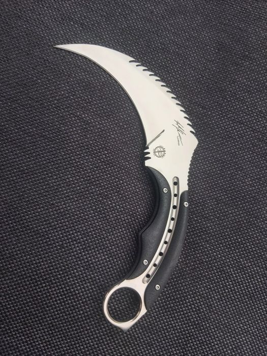 Дизайнерски карамбит Todd Begg с кания от телешки бланк