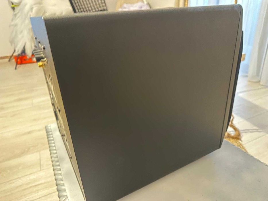 VAND Subwoofer activ Emotiva BasX S10