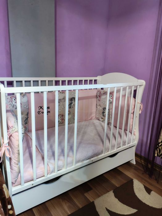 Vând patuț copii 120/60.Este in stare buna,barile se pot pune înapoi