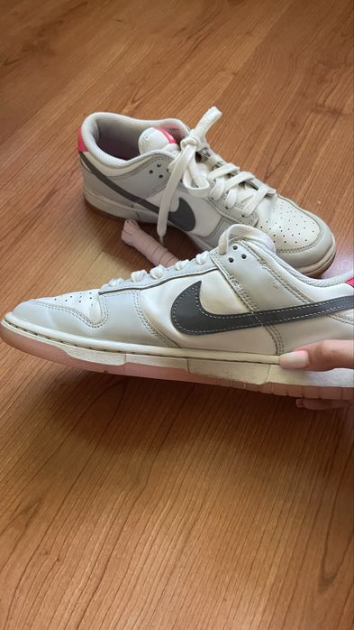 Nike Dunk Low „52” – дамски, розово/сиво, рядък модел, много запазени