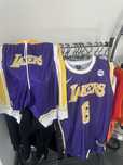 Compleuri Lakers