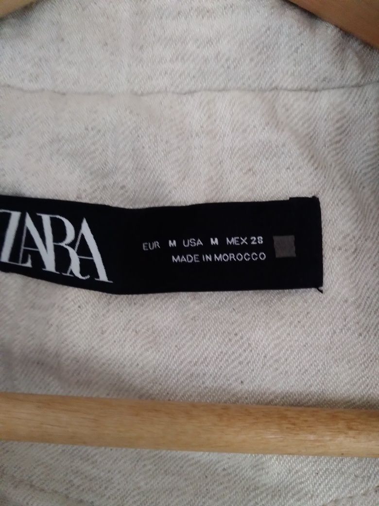 Дамски връхни дрехи Zara, размер L