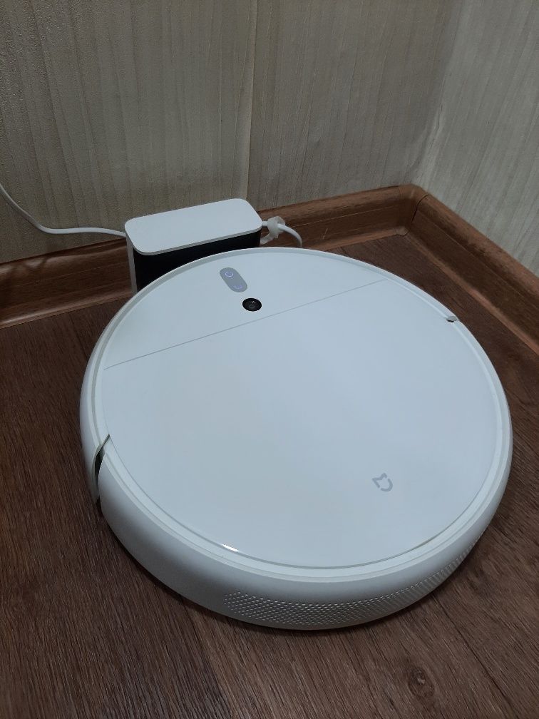 Робот-пылесос Xiaomi Mi Robot Vacuum-Mop STYTJ01ZHM белый