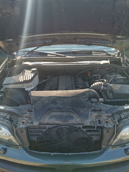 Dezmembrez bmw x5 e53 benzina 2006 facelift