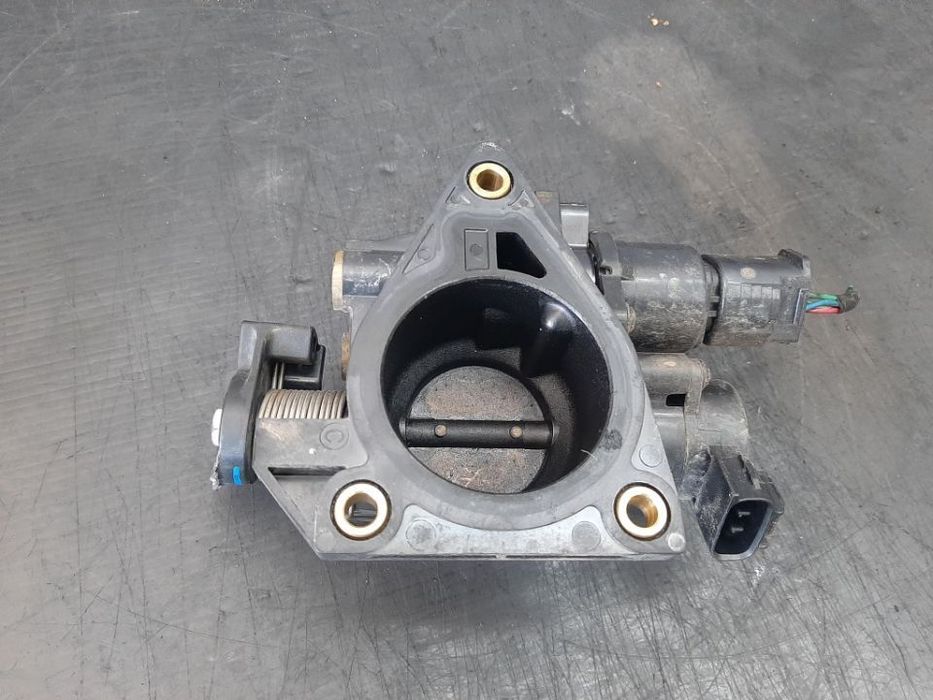 Clapeta acceleratie 1.0 b 1kr citroen c1 peugeot 107 toyota aygo 89452-52011 cu defect