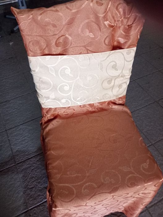 Huse scaune 30 de lei bucata