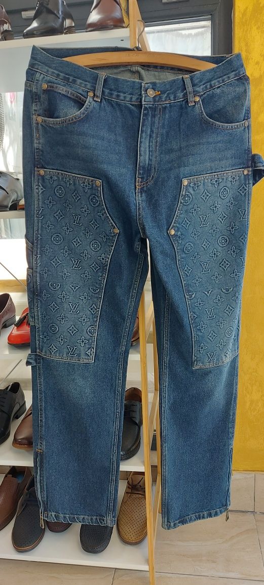 Compleu din denim jacheta-blugi Louis Vuitton model Carpenter Monogram
