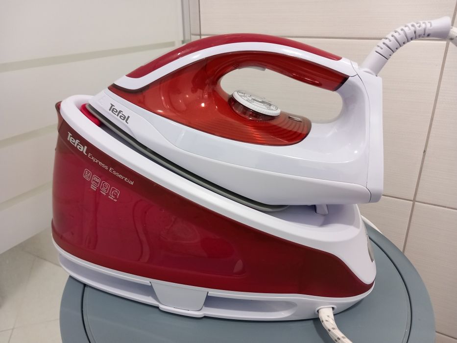Парогенератор ,ютия Tefal, 2400 w,само пробвана,