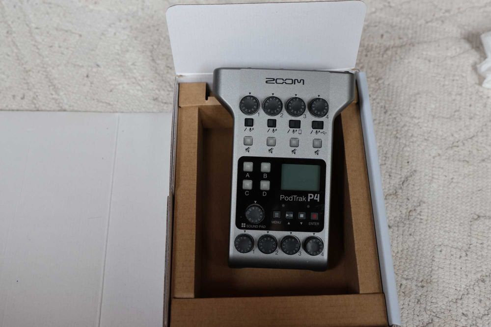 Zoom PodTrak P4 Джобен дигитален рекордер