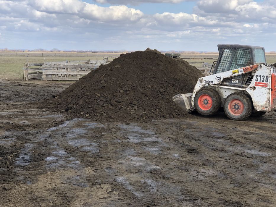 Ridic moloz aduc nisip ,lucrări cu macara