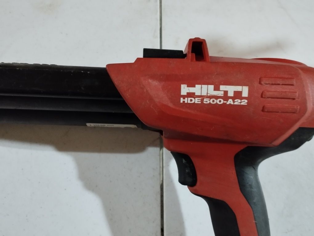 Pistol silicon hilti