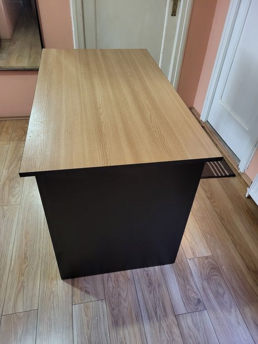 Birou masa de vanzare