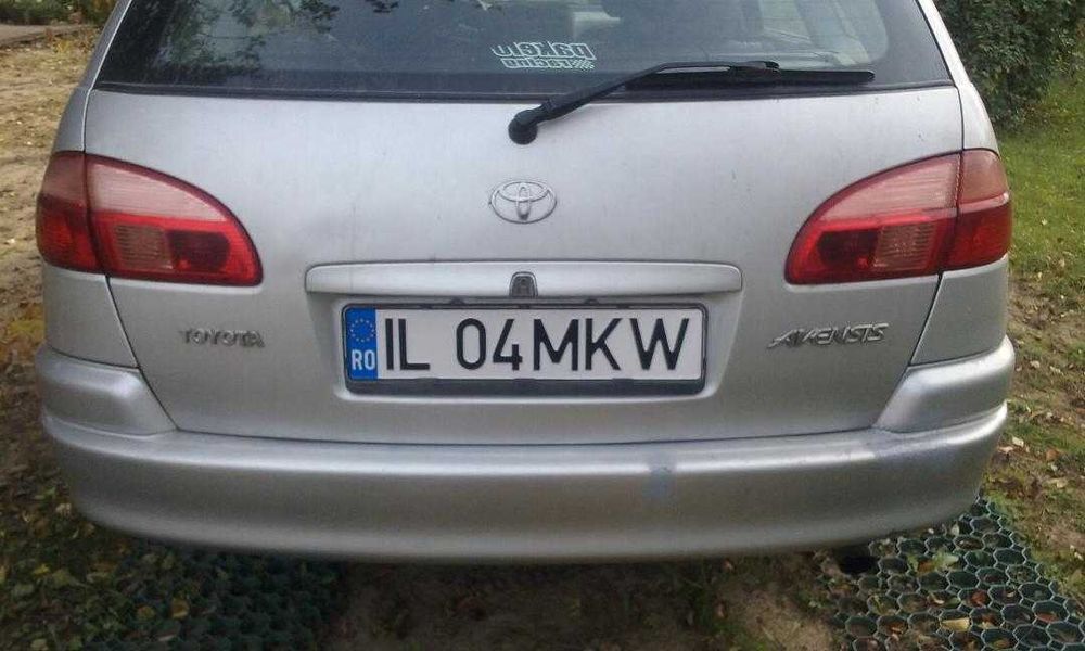 Vand Toyota Avensis 2002,motor 1998 cmc,D4D(diesel),consum f.mic.