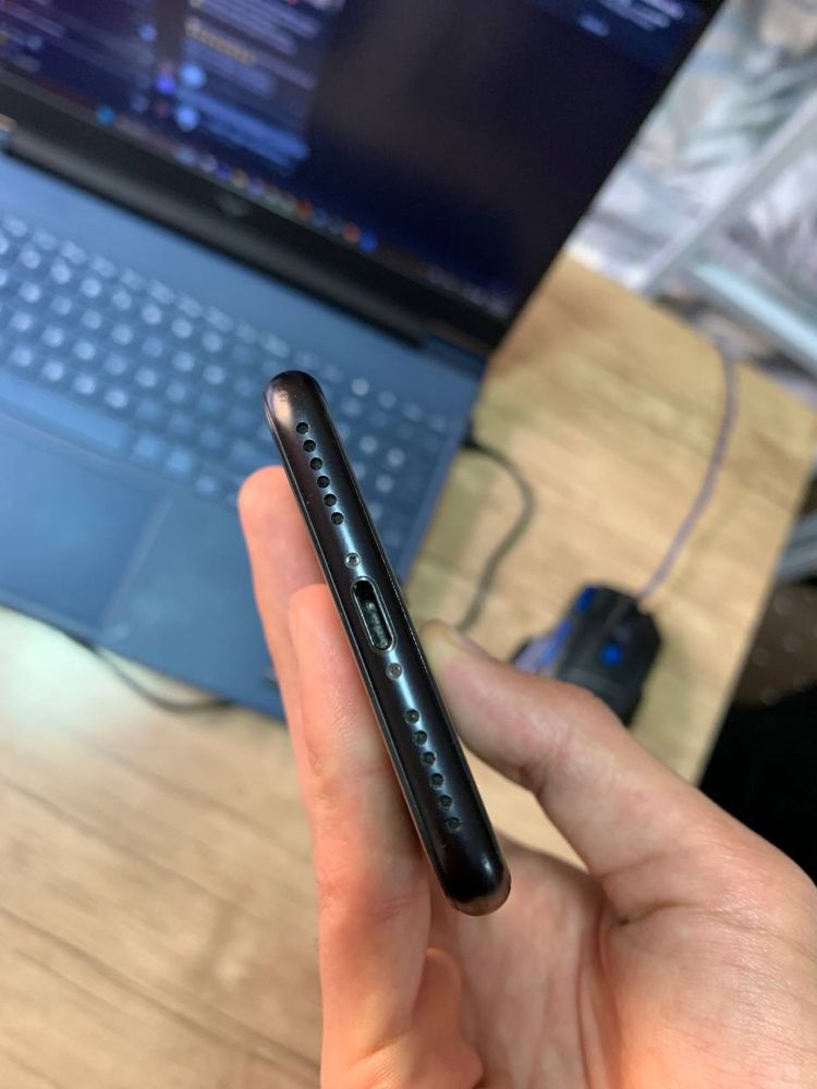 Iphone se (2020)