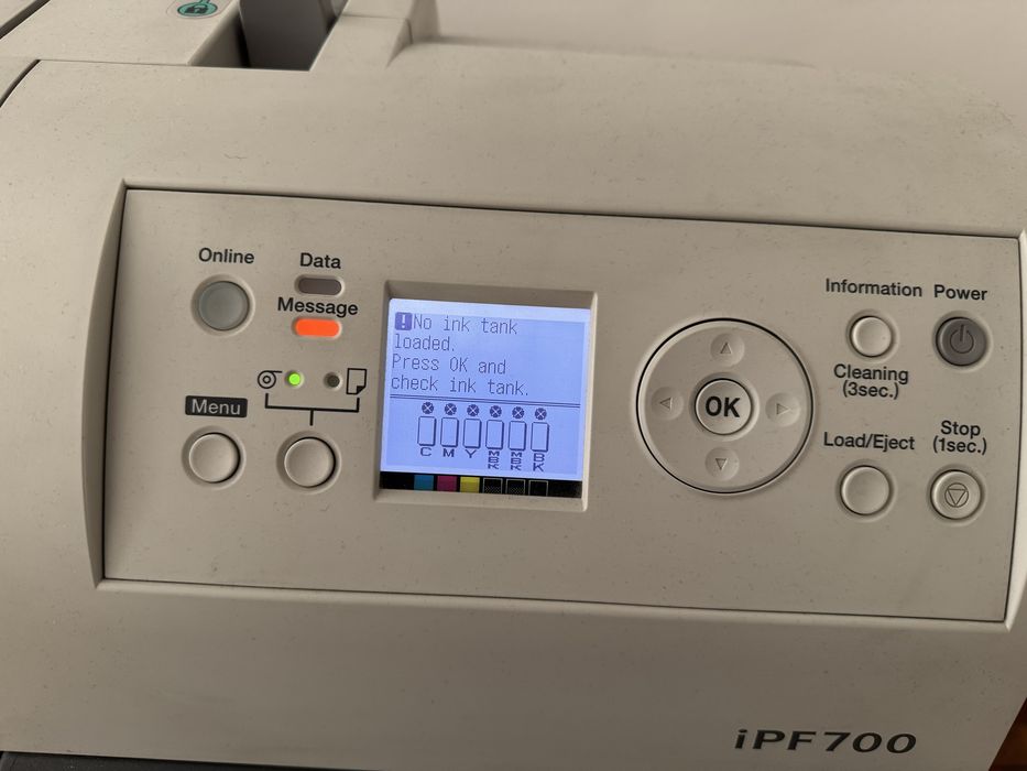 Плотер Canon iPF 700 за части