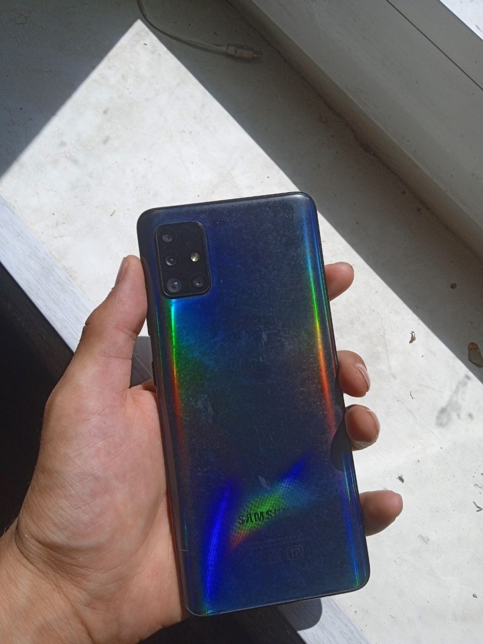 Samsung A51 xotira 8/128 aybi sensir singan ishlashga xalal bermedi