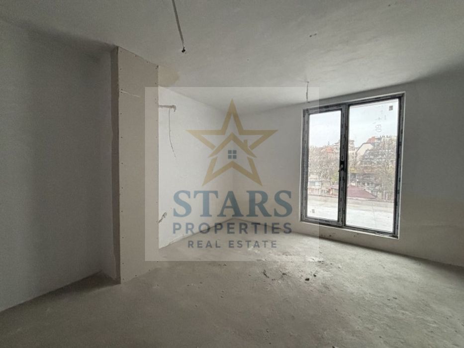 Продава се Многостаен апартамент в Варна, Гръцка махала - 138 кв.м за 1145 €/кв.м - Снимка #2