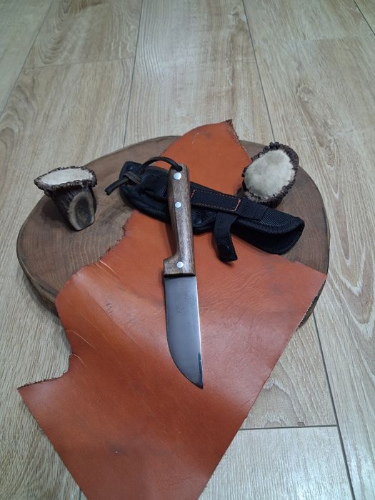 Cuțit vanatoresc