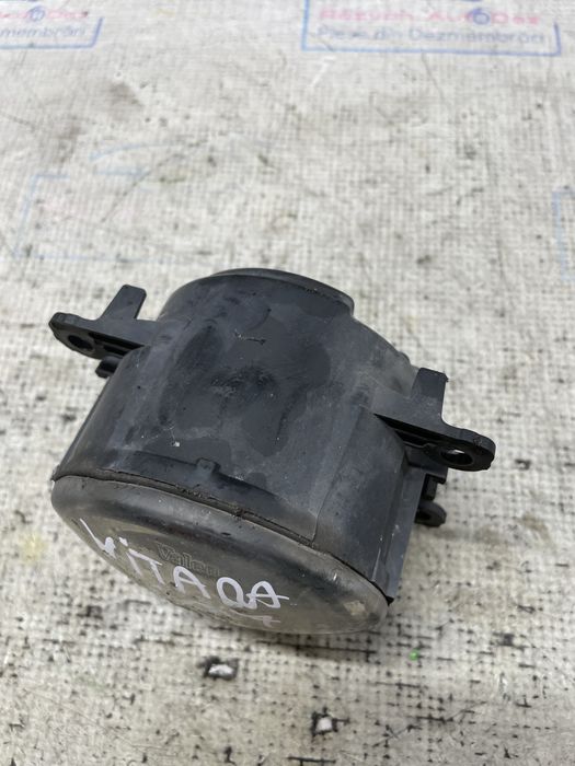 proiectoare stanga  suzuki vitara 2017