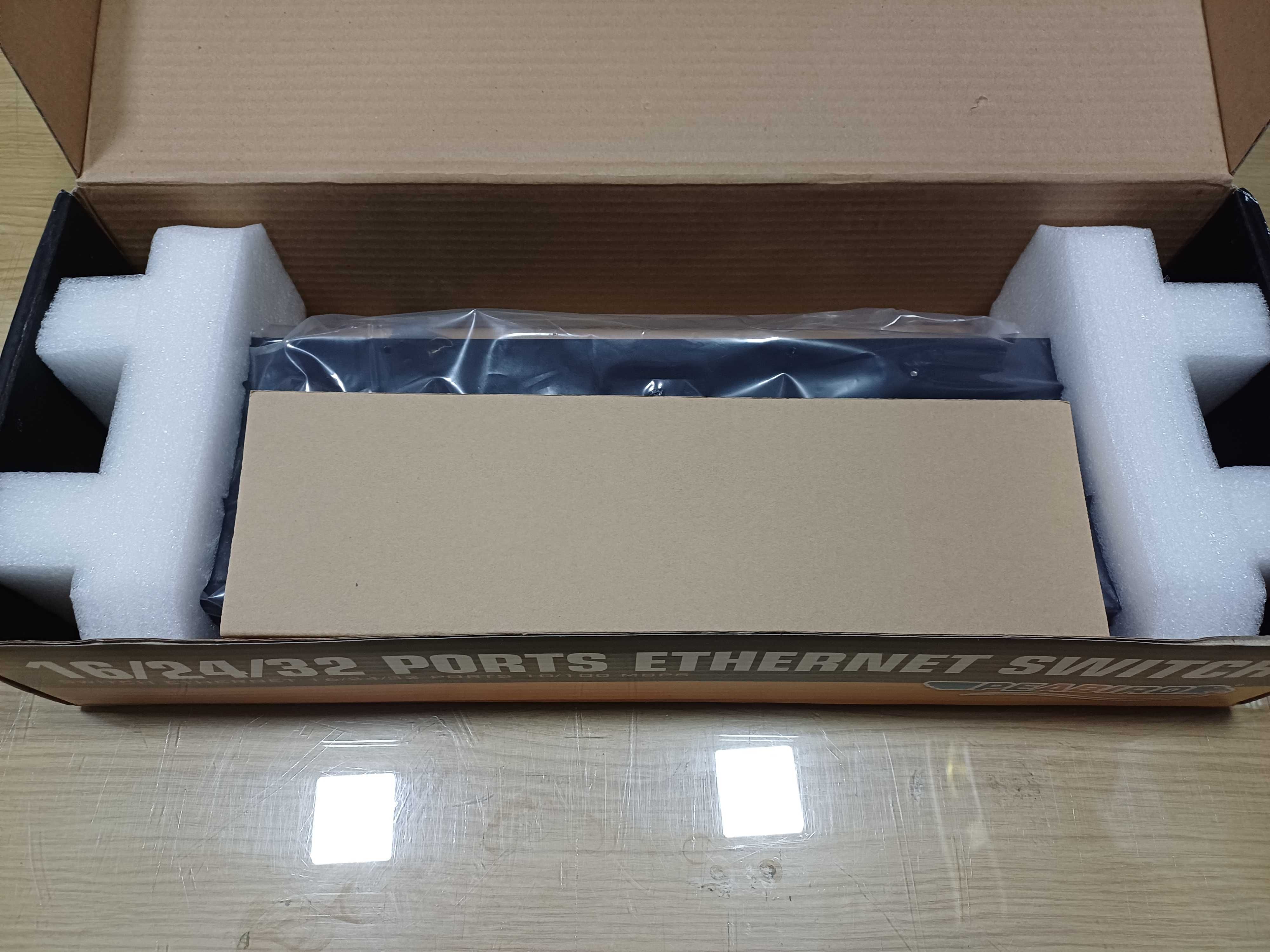 Switch PEABIRD Switch 24 Ports 10/100 Суитч 24 портов