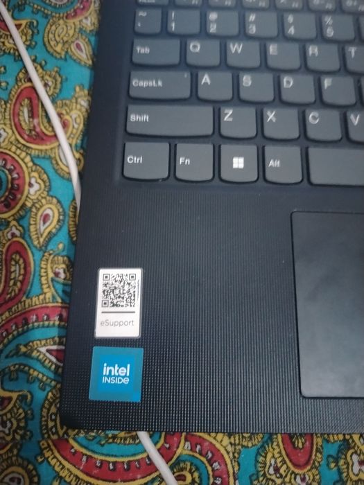 Lenova noutbuk ishlashi yaxshi