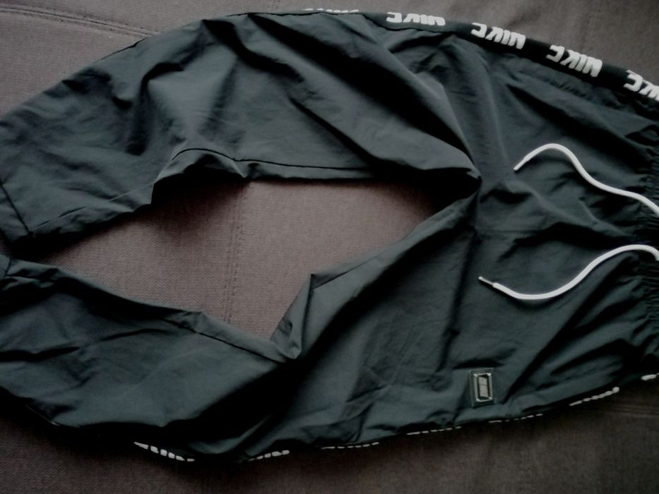 Pantaloni Nike bărbați