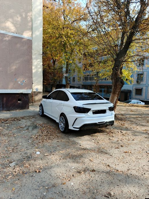 Lada vesta v idealnom sostoyanii