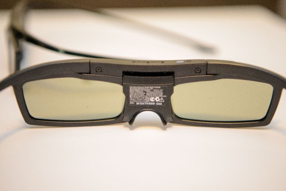 Ochelari 3D Vision Nvidia plus 2 perechi 3D active